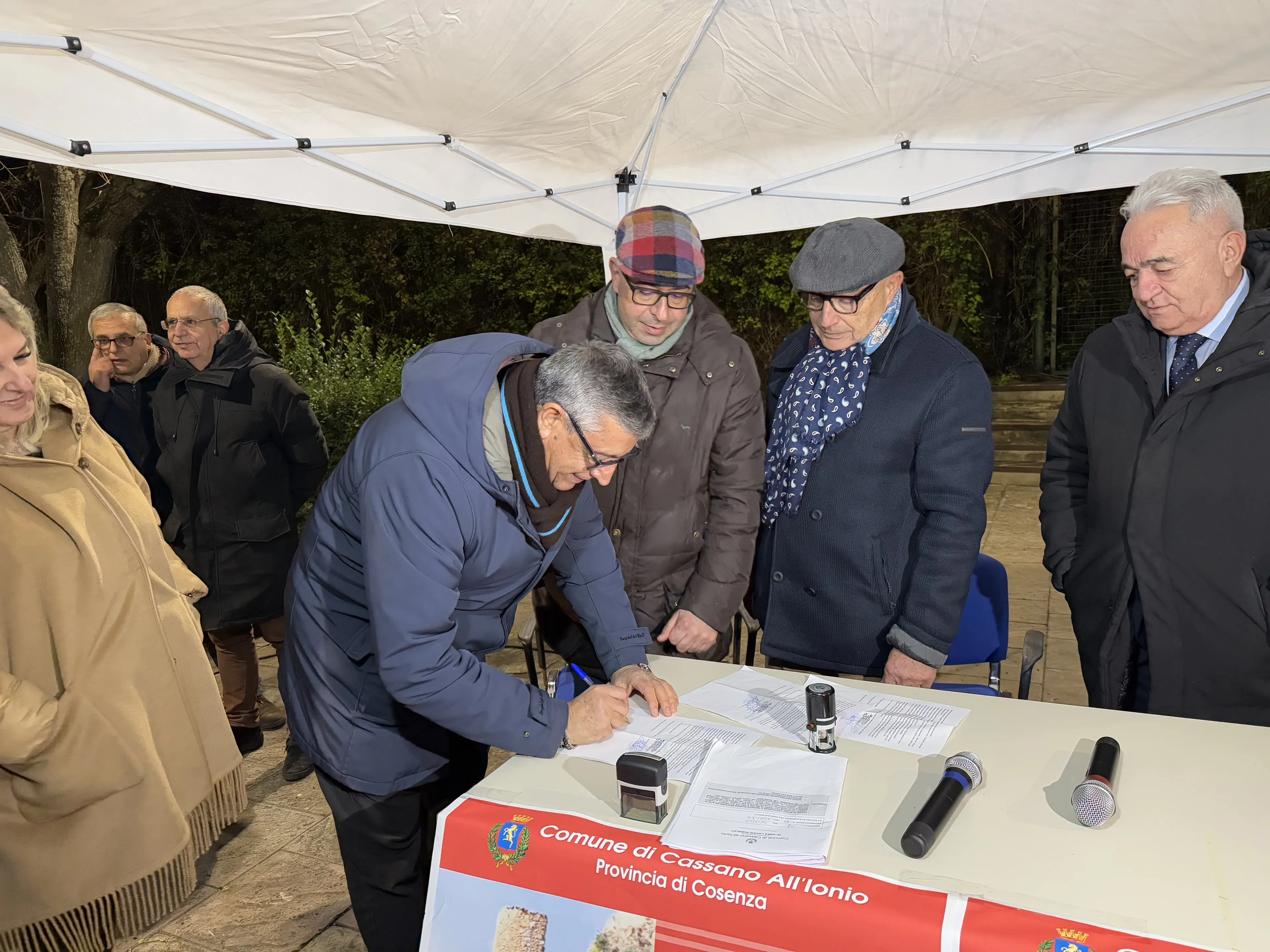 Cassano,\u00A0presentato il progetto\u00A0per i lavori del Parco naturalistico Torre di Milone e del teatro all’aperto\n