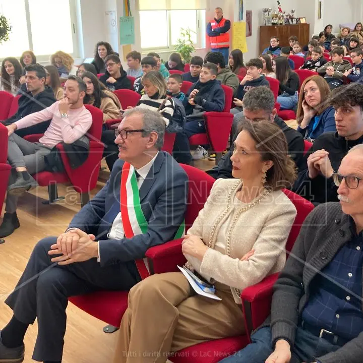 Bullismo e cyberbullismo, a Vibo Marina l’unione fa la forza: «Educare i giovani al rispetto è la chiave» –\u00A0VIDEO\n