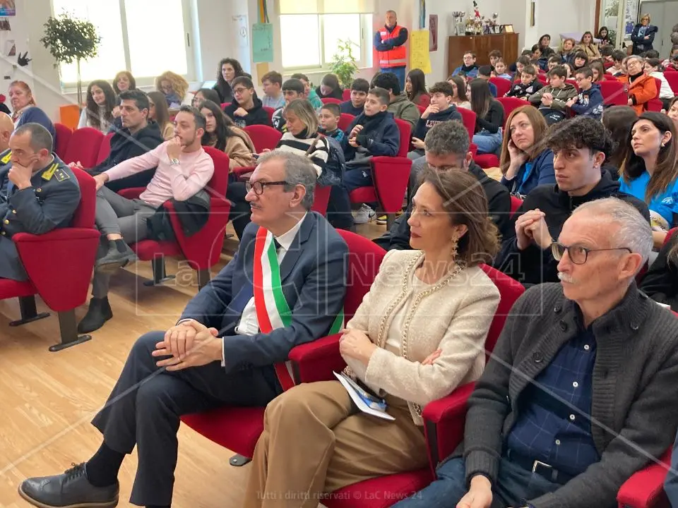 Bullismo e cyberbullismo, a Vibo Marina l’unione fa la forza: «Educare i giovani al rispetto è la chiave»