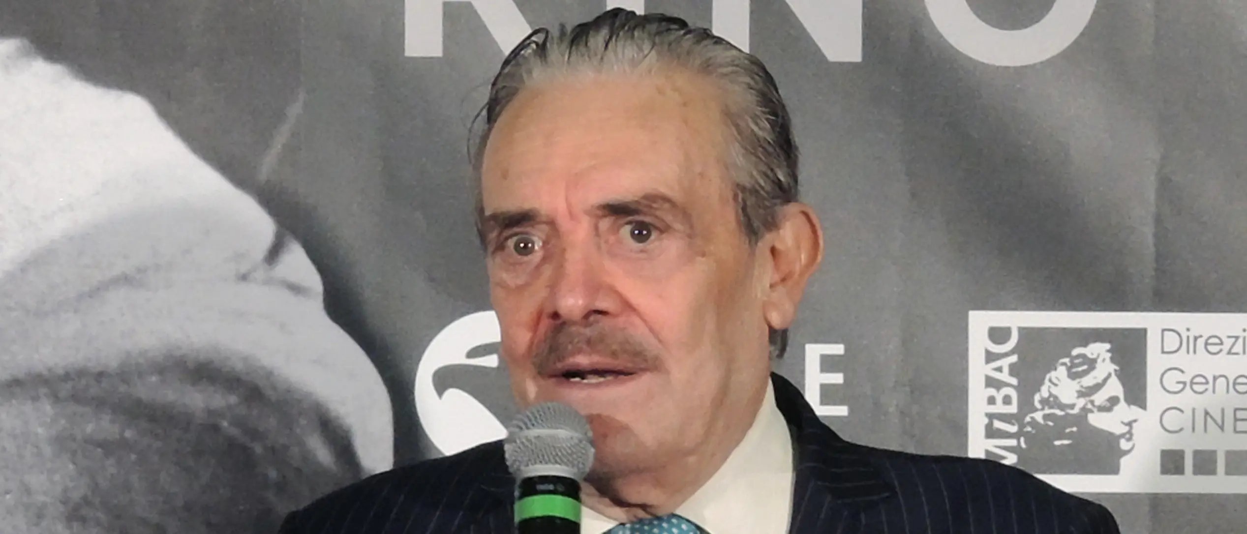 Dalla Calabria alla Dolce vita, il re dei paparazzi Rino Barillari compie 80 anni