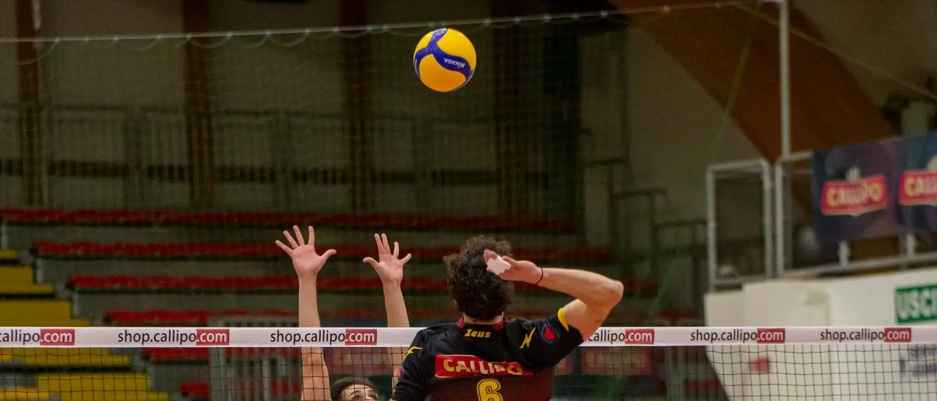 Volley, le calabresi in Serie B hanno un solo obiettivo: cercare un pronto riscatto in campo