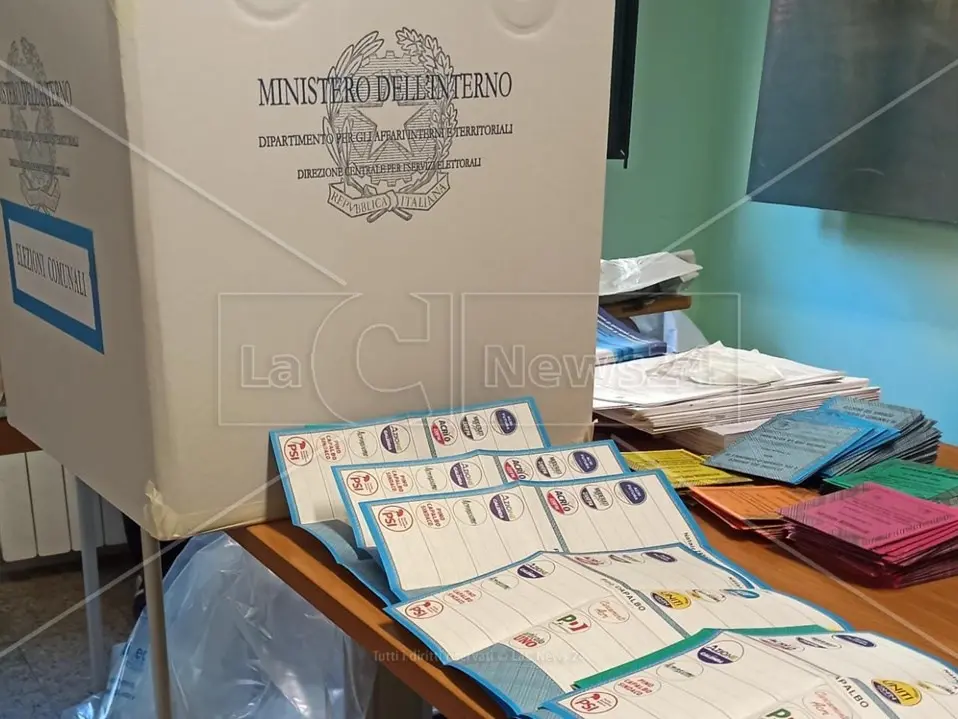 Amministrative a Lamezia, si sa soltanto che si voterà a maggio (l’11 e il 25): centrodestra e centrosinistra sono indecisi a tutto