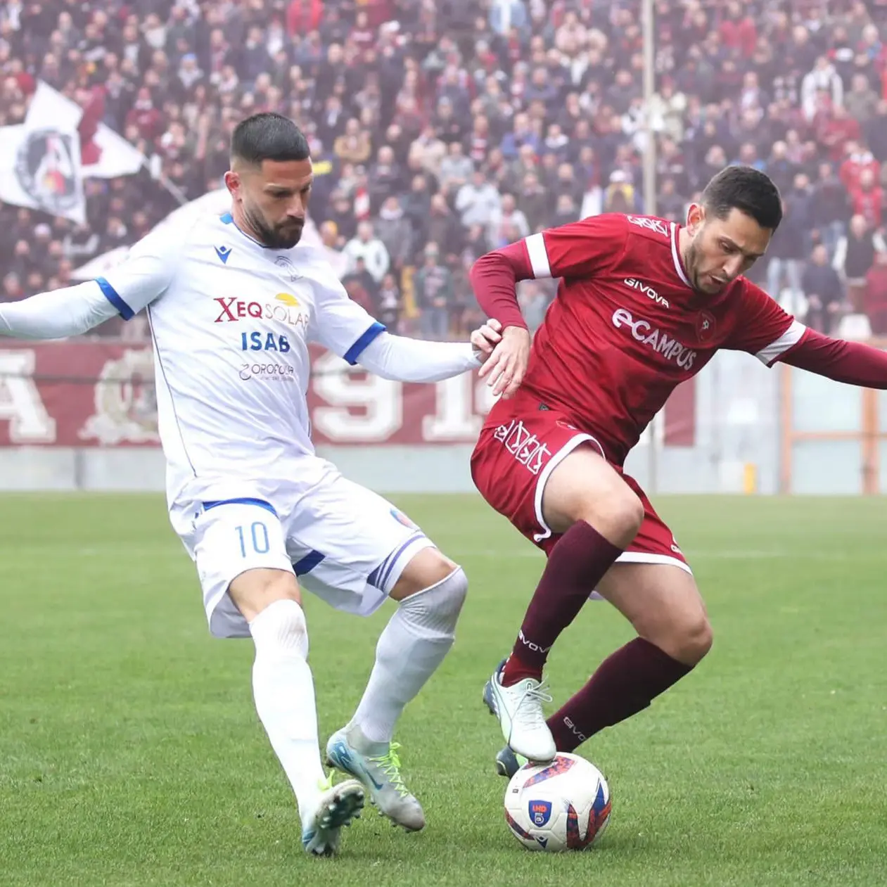 Calciomercato Dilettanti: diversi big in uscita da Siracusa, la Reggina saluta Martinez e valuta le prime mosse
