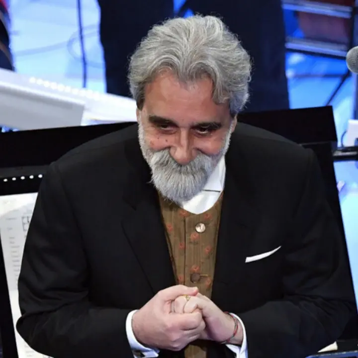 È morto Peppe Vessicchio, il direttore d’orchestra più amato d’Italia\n