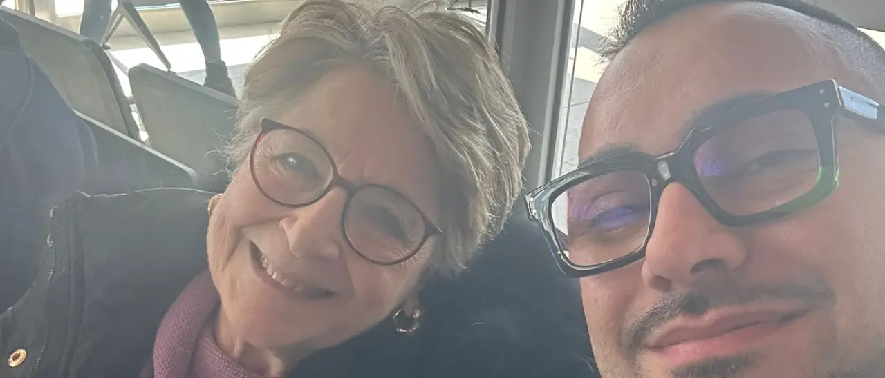 “Mammarella Sas” vola a Sanremo per sostenere Brunori: «Non potevo mancare, sarà emozionante»\n