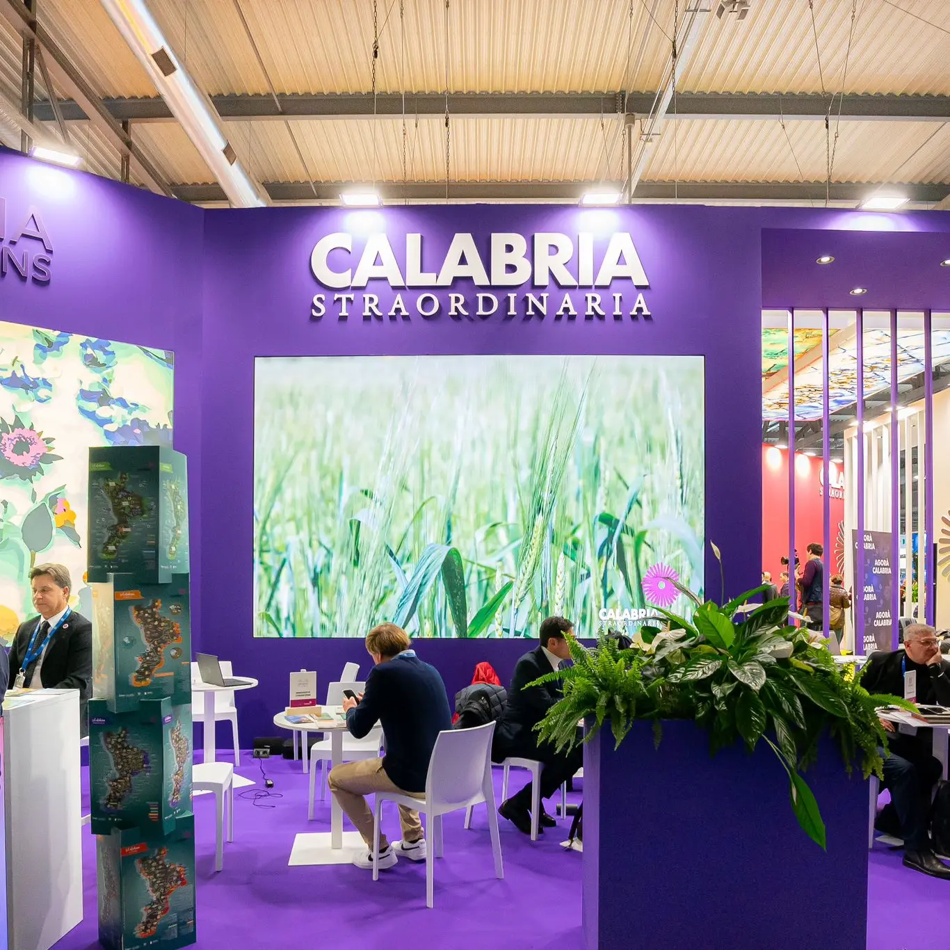 La Calabria alla Bit di Milano: il turismo del futuro è connessione tra natura, arte e tradizione