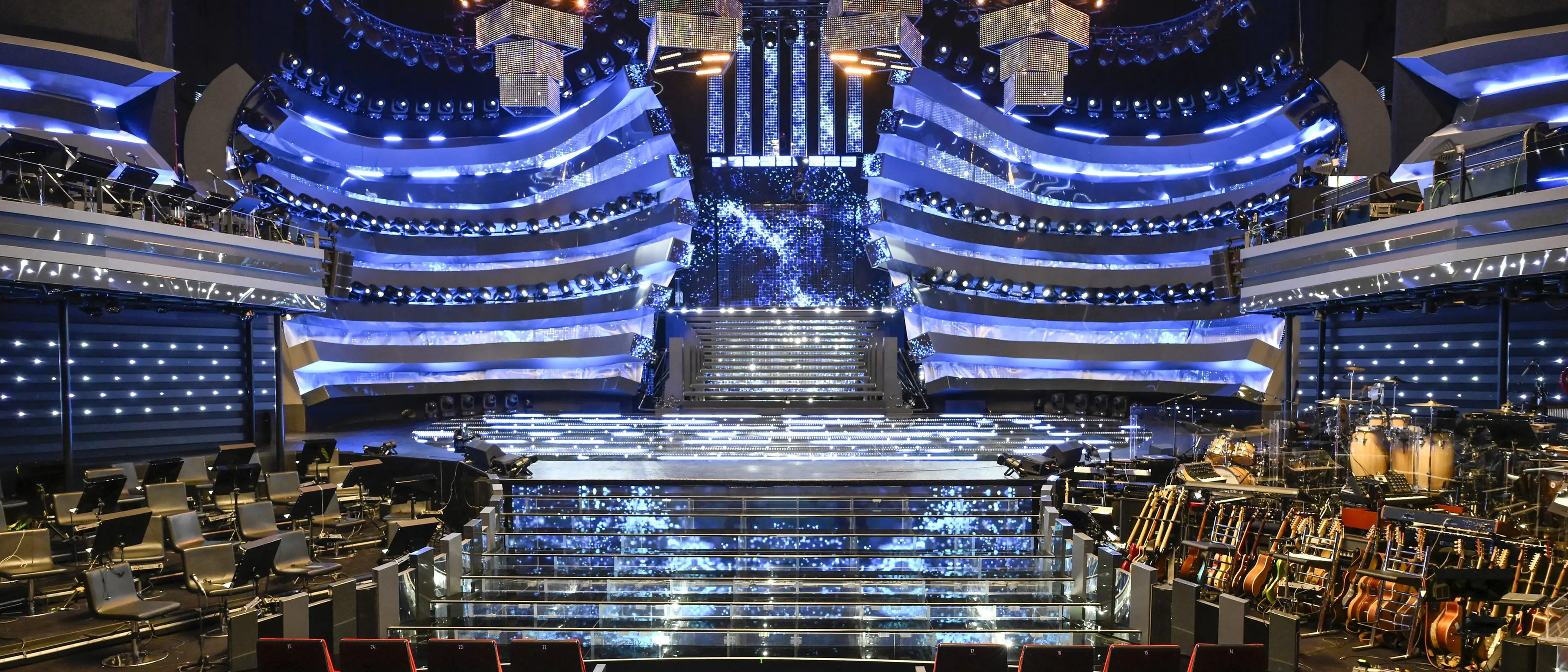 Parte Sanremo 2025, tante certezze e poca suspence per un Festival\u00A0tradizionalista che si sforza di stare al passo con i tempi\n