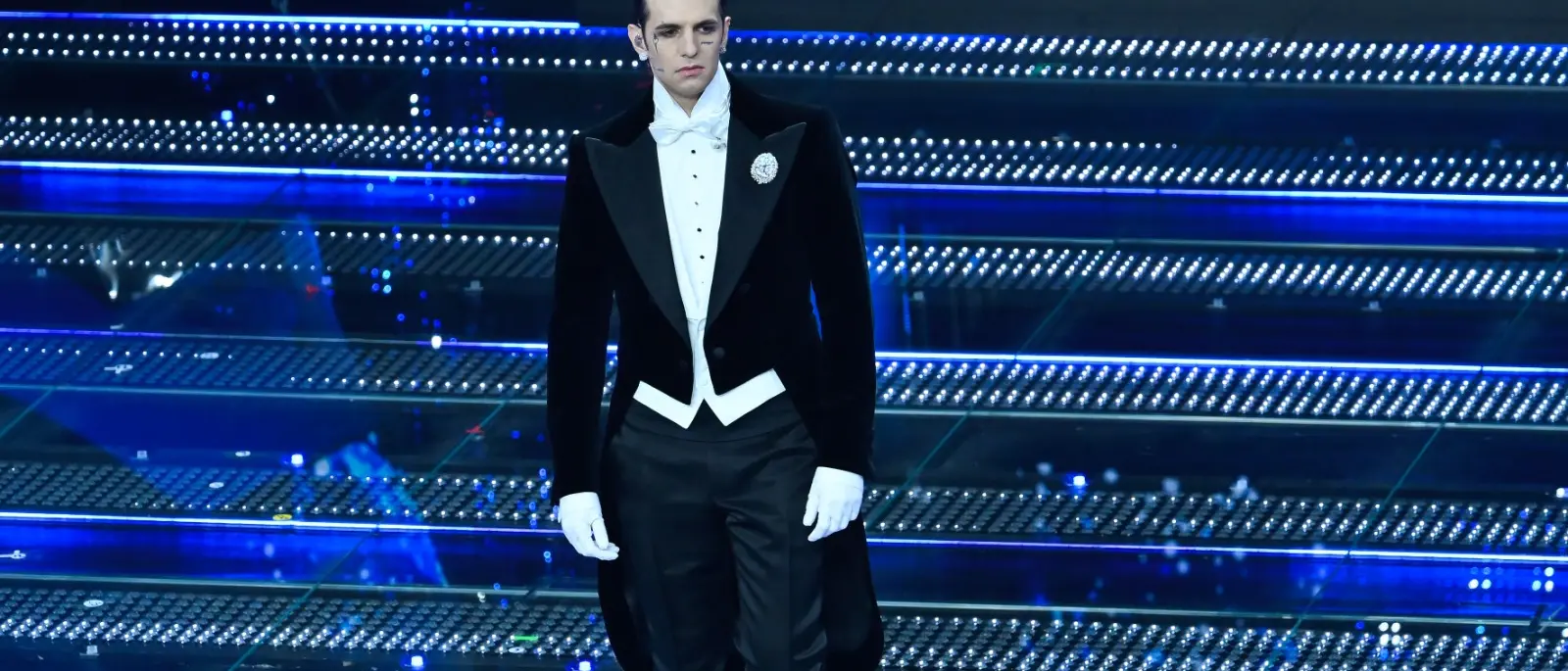 Achille Lauro e la lettera della misteriosa ex fidanzata: «Era un ragazzo difficile, ma sognatore»\n