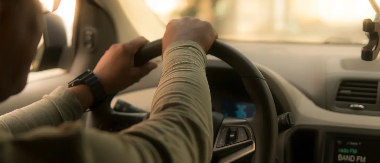 Pedina l’ex fidanzata nonostante il divieto di avvicinamento, arrestato 28enne a Cassano