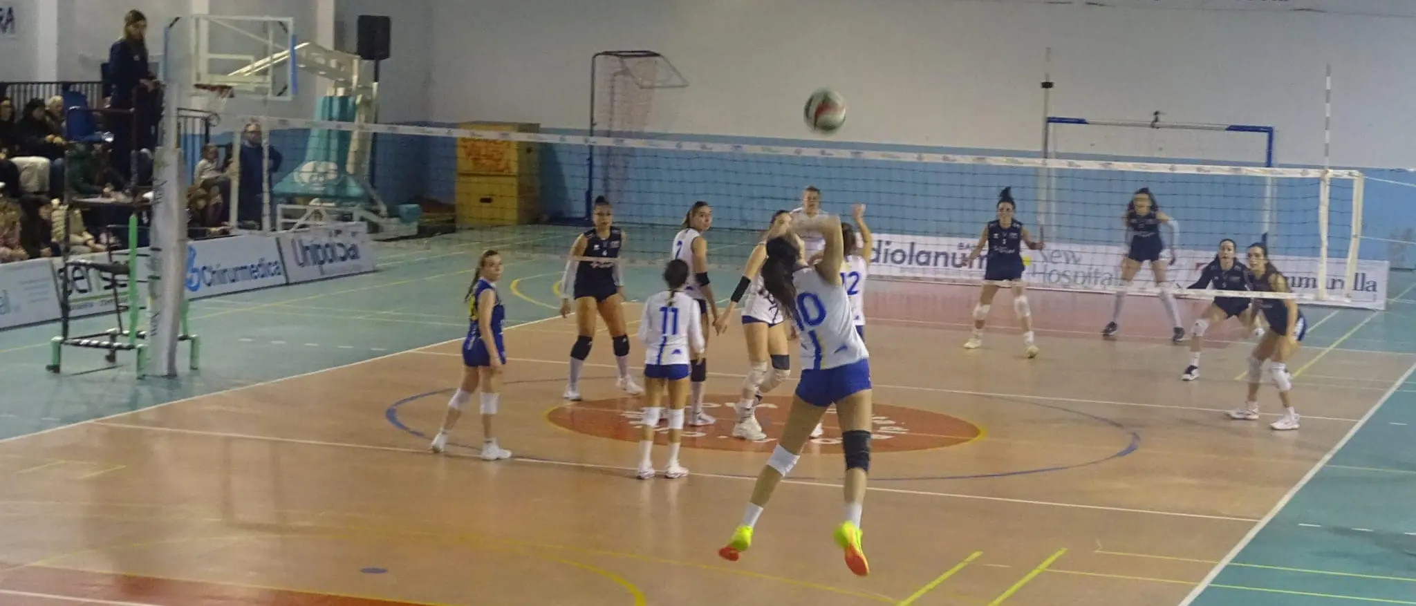 Volley, si corre verso la final four: la Coppa Calabria entra nel vivo e regala brividi nei palazzetti\n