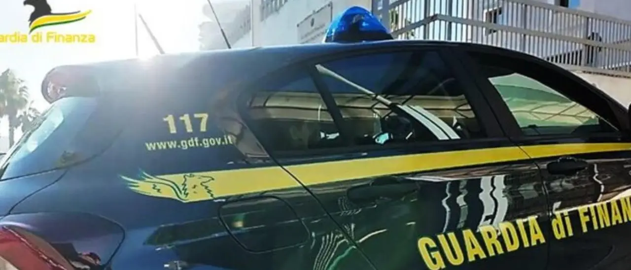 ‘Ndrangheta a Crotone, sequestrati negozio e beni per 91mila euro ad affiliato della cosca Papaniciari\n