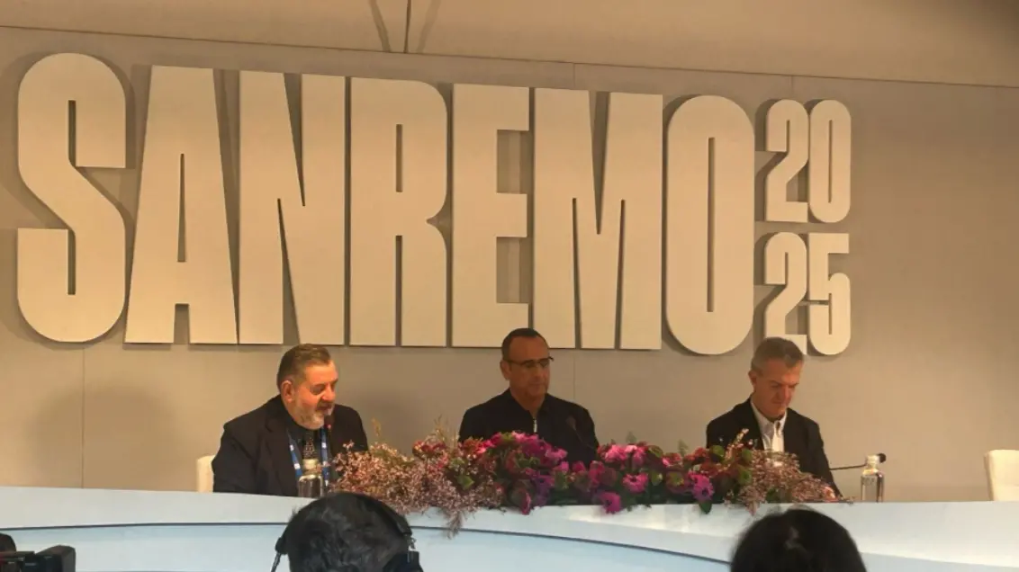 Sanremo, polemiche per i voti della sala stampa: ecco i cambiamenti nel regolamento che depotenziano i giornalisti