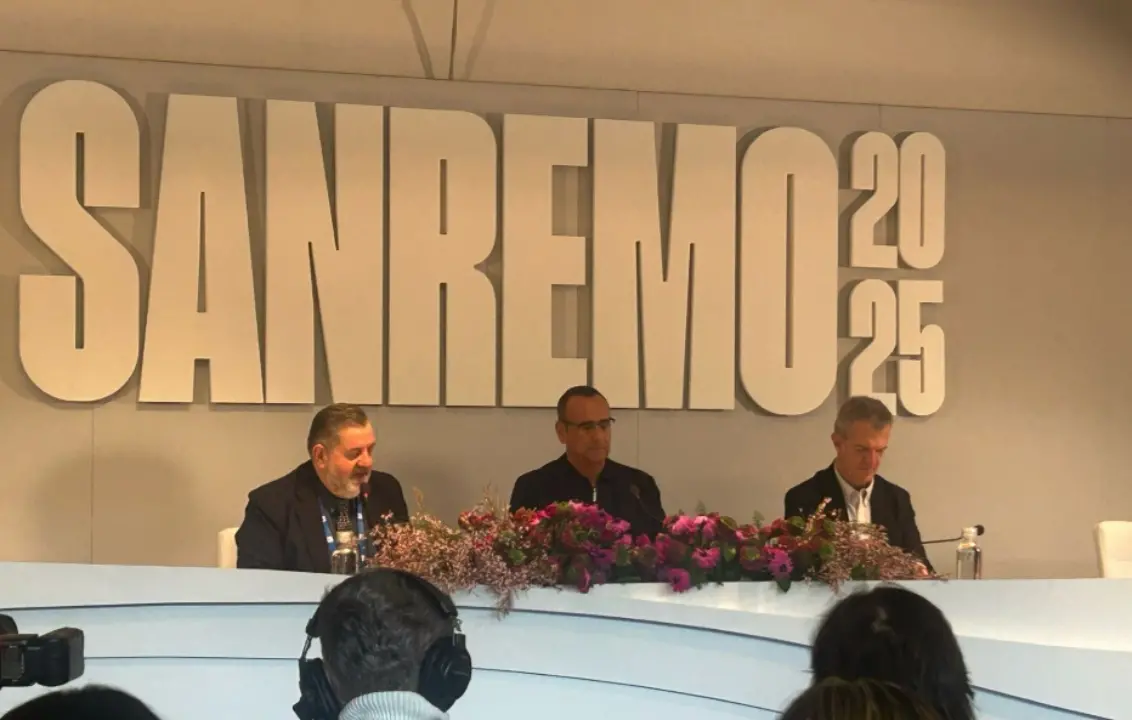 Sanremo, polemiche per i voti della sala stampa: ecco i cambiamenti nel regolamento che depotenziano i giornalisti\n