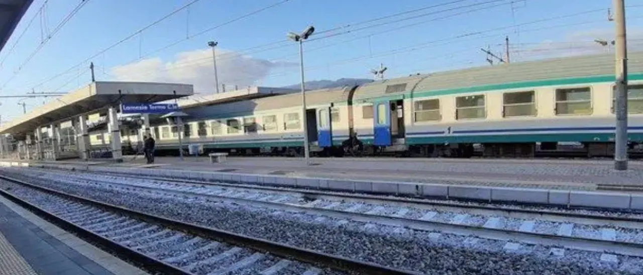 Ferrovie, nuovi disagi alla circolazione sulla tratta Lamezia-Catanzaro Lido per lavori nella galleria di Marcellinara\n