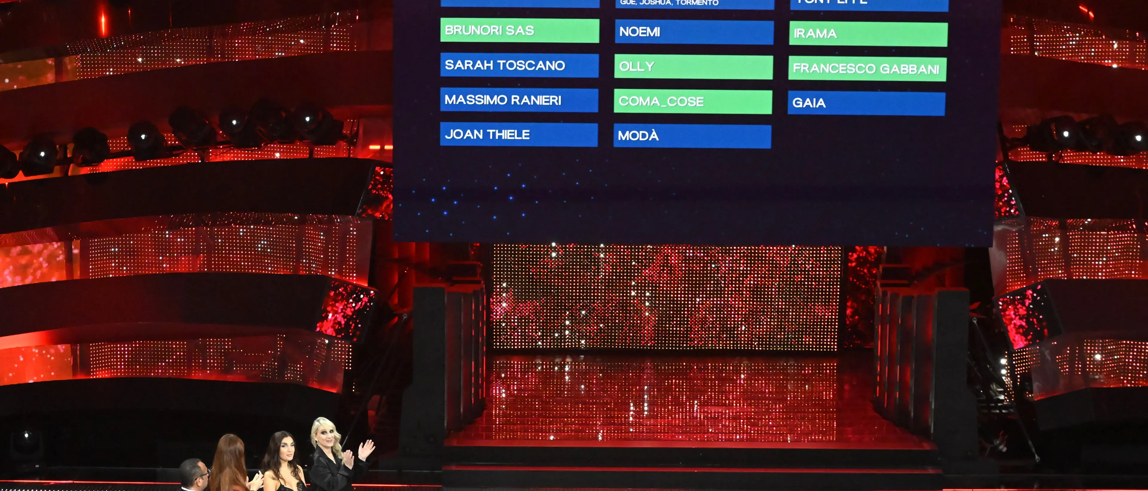 Sanremo 2025, Brunori ci prende gusto: il cantautore nella top 5 anche nella terza serata del Festival