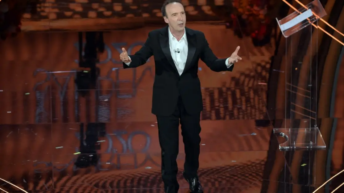 Il gran ritorno di Benigni a Sanremo: regalerà al pubblico dell’Ariston una delle sue celebri performance