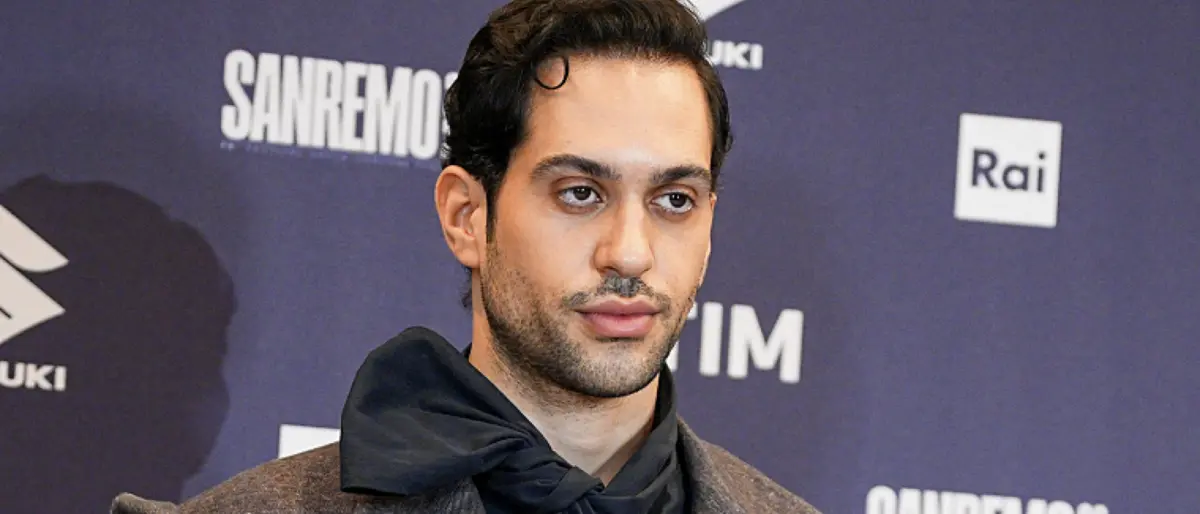 Mahmood, crollano i conti della sua società: utili dimezzati, ma c’è liquidità in cassa\n