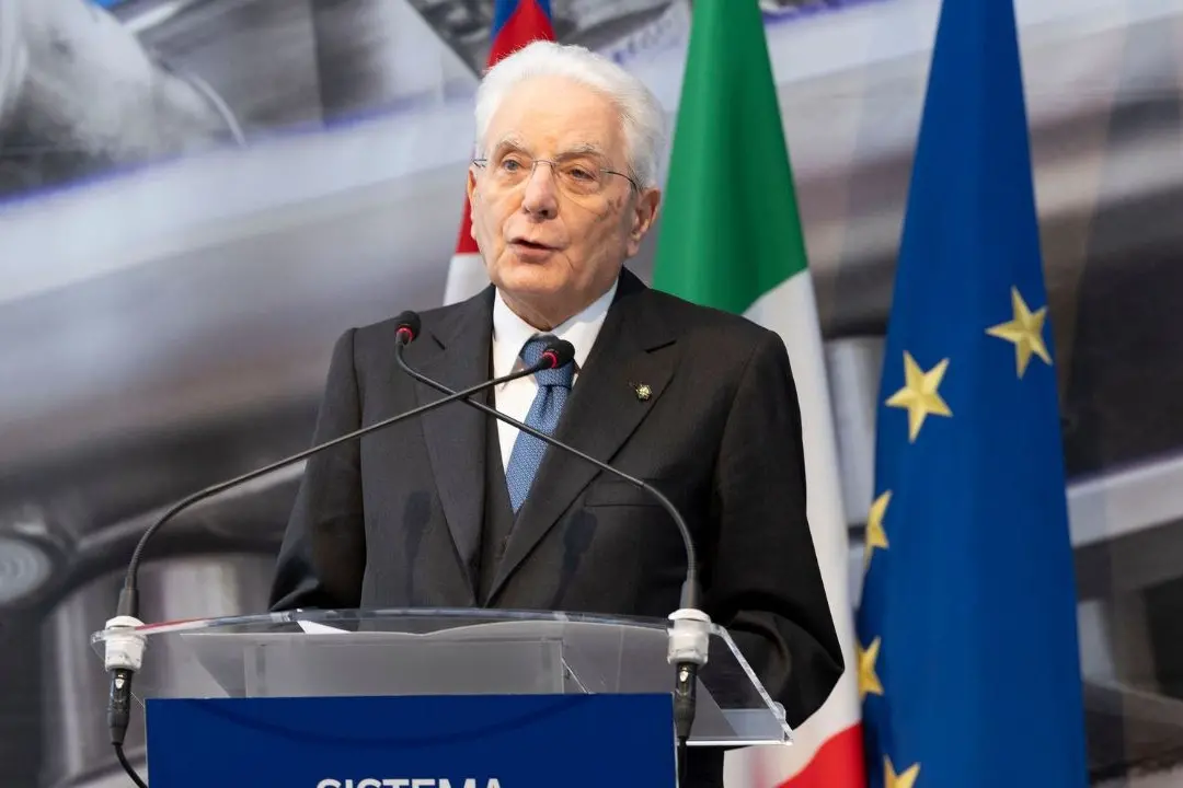 <p>Il presidente Mattarella durante una delle sue visite in Calabria</p>\\n