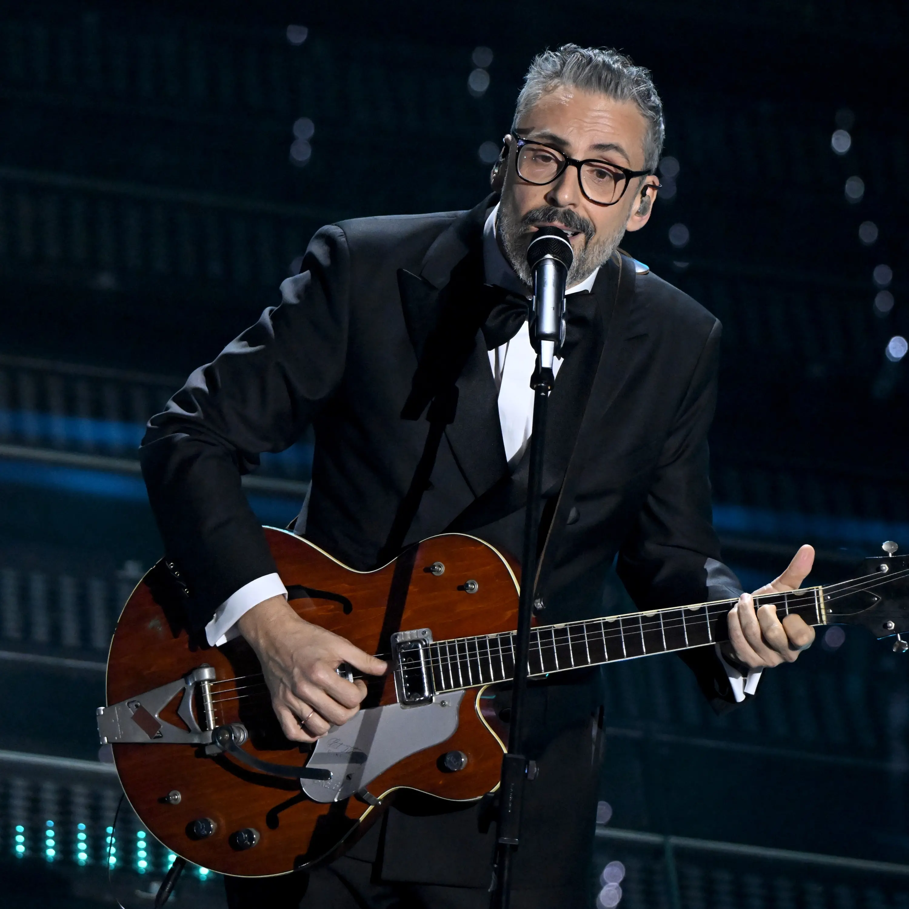 Sanremo 2025, applausi per Brunori anche in finale: «È stata un’esperienza straordinaria»\n