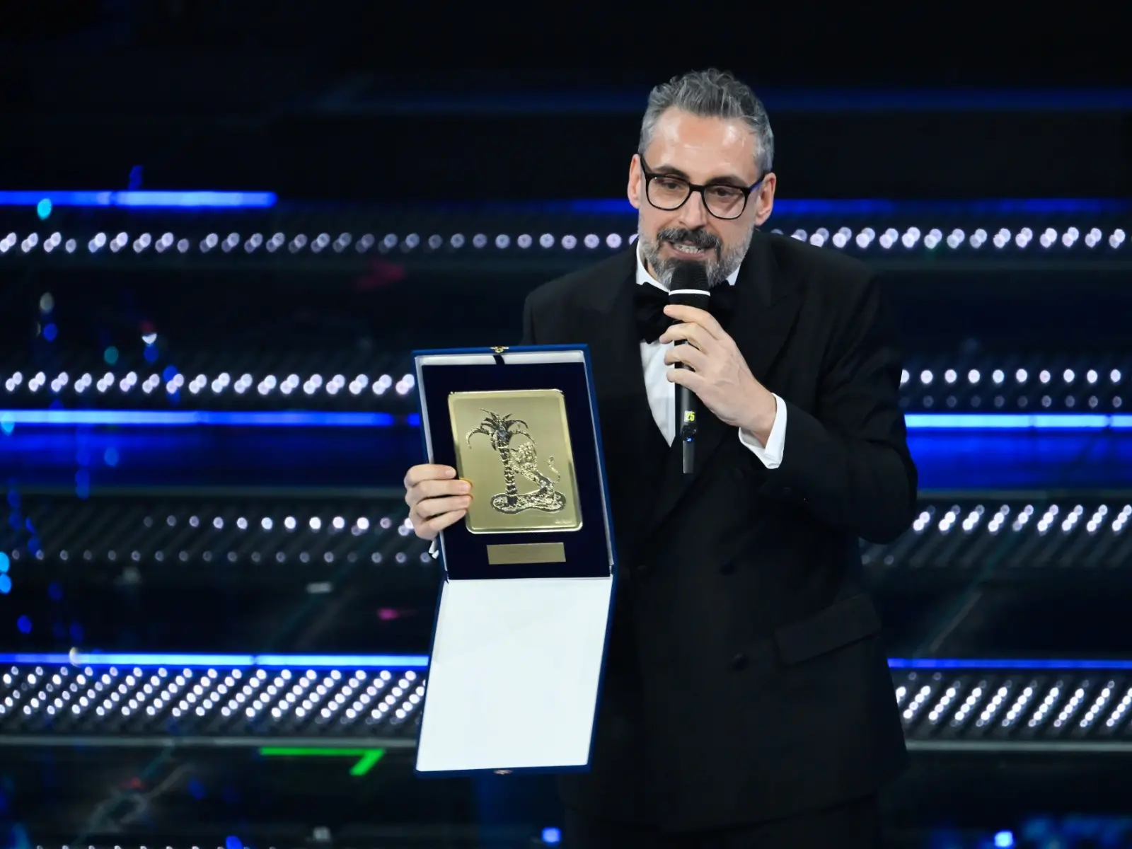 Sanremo 2025, terzo posto per Brunori. Vince Olly, secondo Lucio Corsi