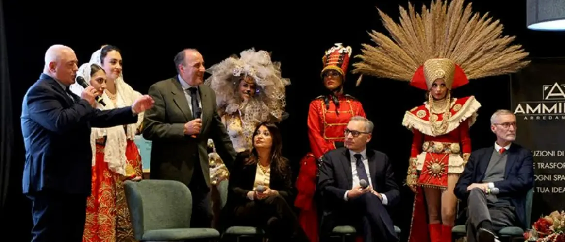 Laboratori di cartapesta, spettacoli e folclore: a Castrovillari si accendono i riflettori sul Carnevale\n