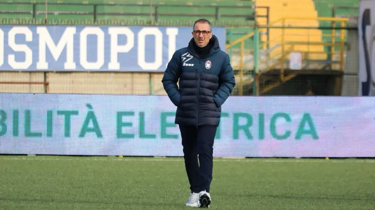 Serie C, il Crotone cade ad Avellino: gli irpini battono per 2-1 la squadra di Longo