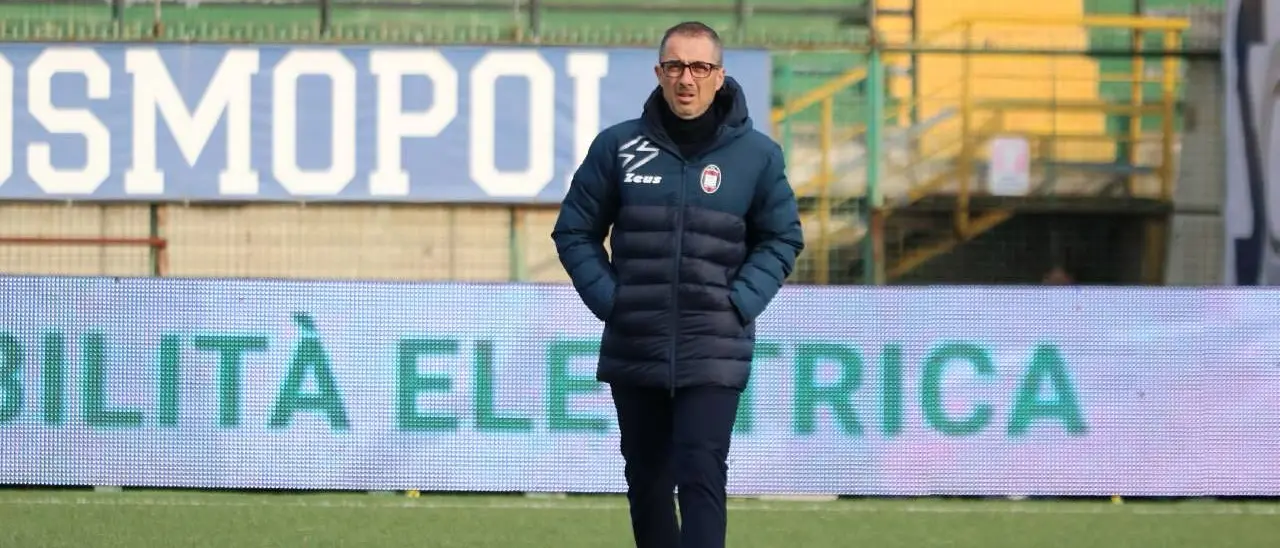 Serie C, il Crotone cade ad Avellino: gli irpini battono per 2-1 la squadra di Longo