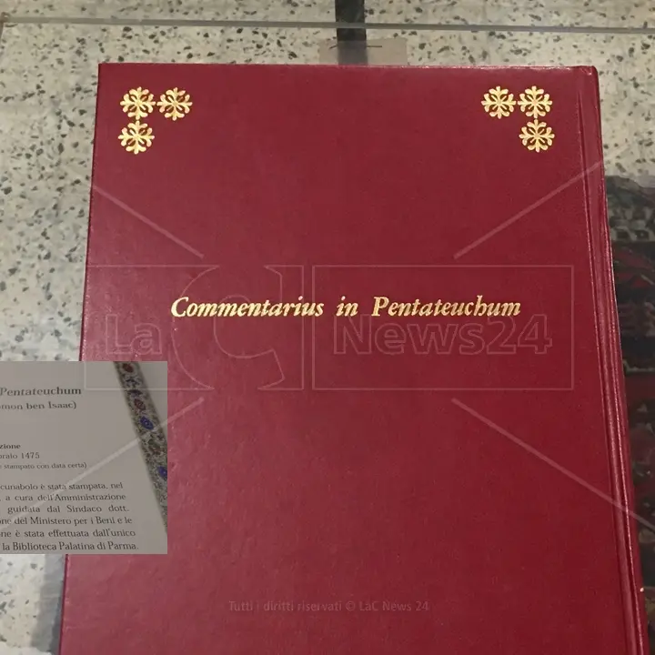 Commentario al Pentateuco di Rashi, il libro ebraico stampato a Reggio Calabria nel 1475 compie 550 anni\u00A0\n