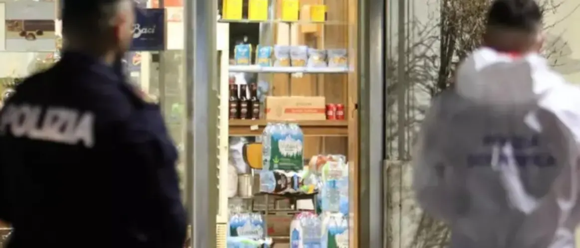 Omicidio in una panetteria a Milano, fermato il figlio del gestore\n