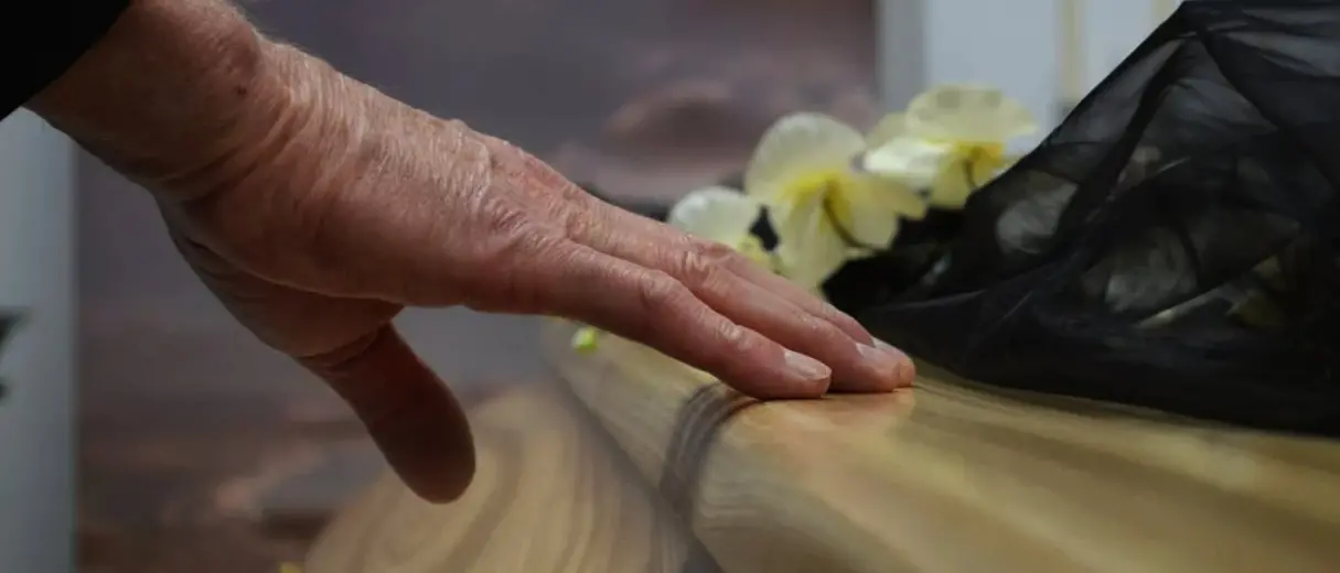 Caos al cimitero di Catanzaro Lido, l’ex consigliere Mirarchi: «Sedici salme in coda, questa non è civiltà»\n