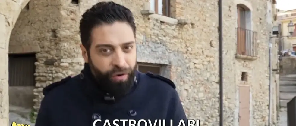 Castrovillari e il quartiere \"a luci rosse\", Striscia la notizia fa irruzione in paese per vederci chiaro