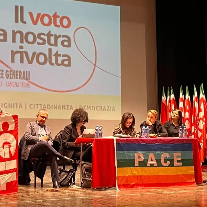 Cgil lancia in Calabria la campagna per i 5 referendum di primavera: «Migliorare il futuro del Paese partendo dal lavoro»