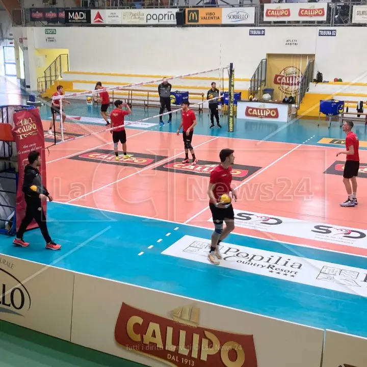 Volley, la Tonno Callipo tra alti e bassi in Serie B. Saragò: «Girone mai così competitivo»\n