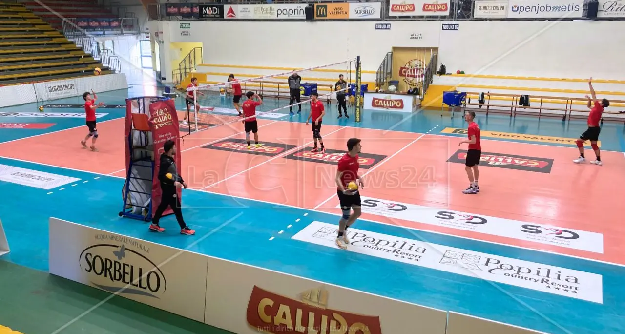 Volley, la Tonno Callipo tra alti e bassi in Serie B. Saragò: «Girone mai così competitivo»\n