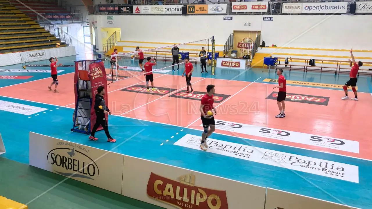 Volley, la Tonno Callipo tra alti e bassi in Serie B. Saragò: «Girone mai così competitivo»\n