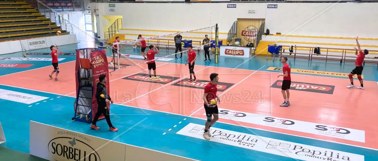 Volley, la Tonno Callipo tra alti e bassi in Serie B. Saragò: «Girone mai così competitivo»\n