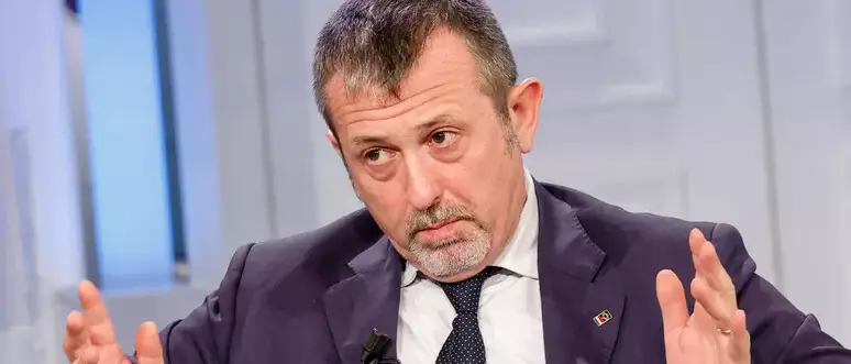 Caso Cospito, Delmastro condannato a otto mesi di reclusione: «Non mi arrendo»\n