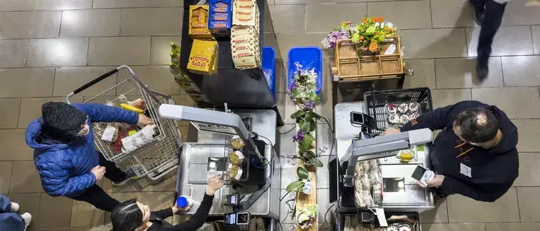 L'inflazione a gennaio sale all'1,5%, stabile il carrello della spesa. Il\u00A0Codacons: «Incremento di 500 euro l’anno\u00A0a famiglia»