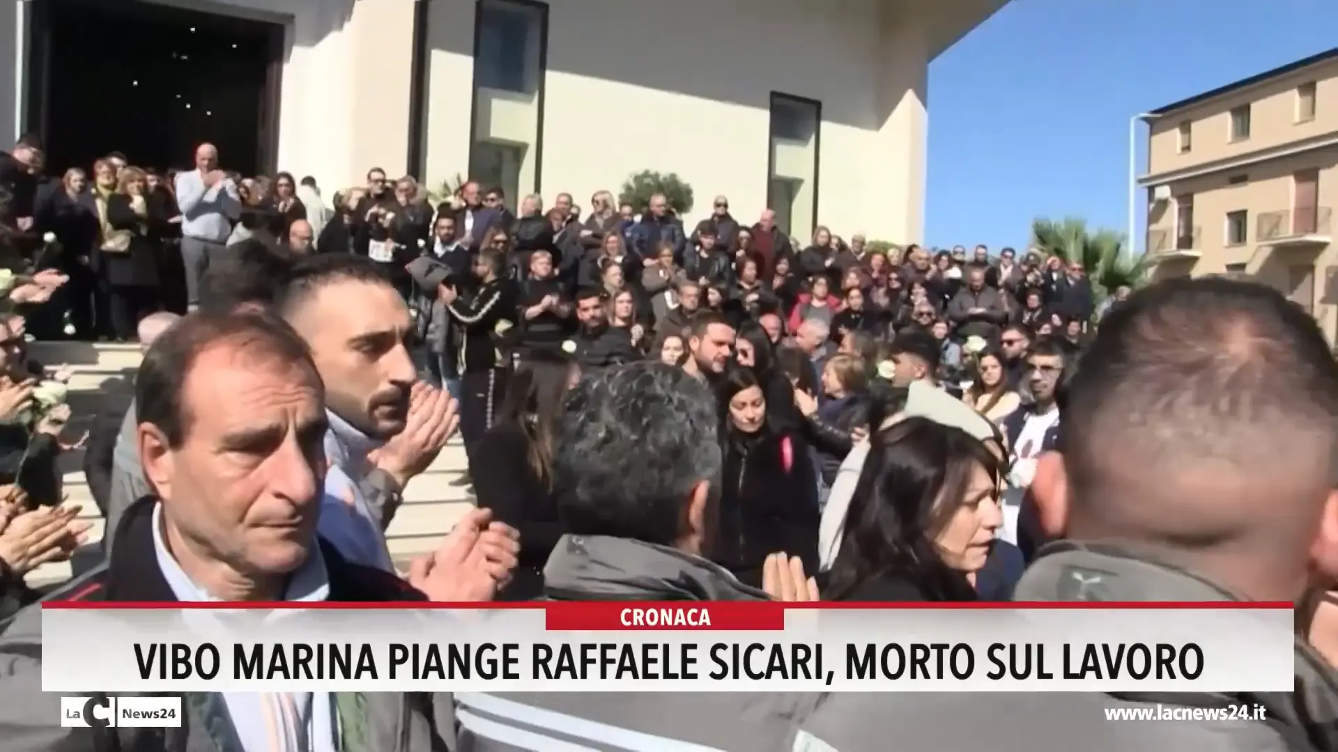 Vibo marina piange Raffaele Sicari, morto sul lavoro