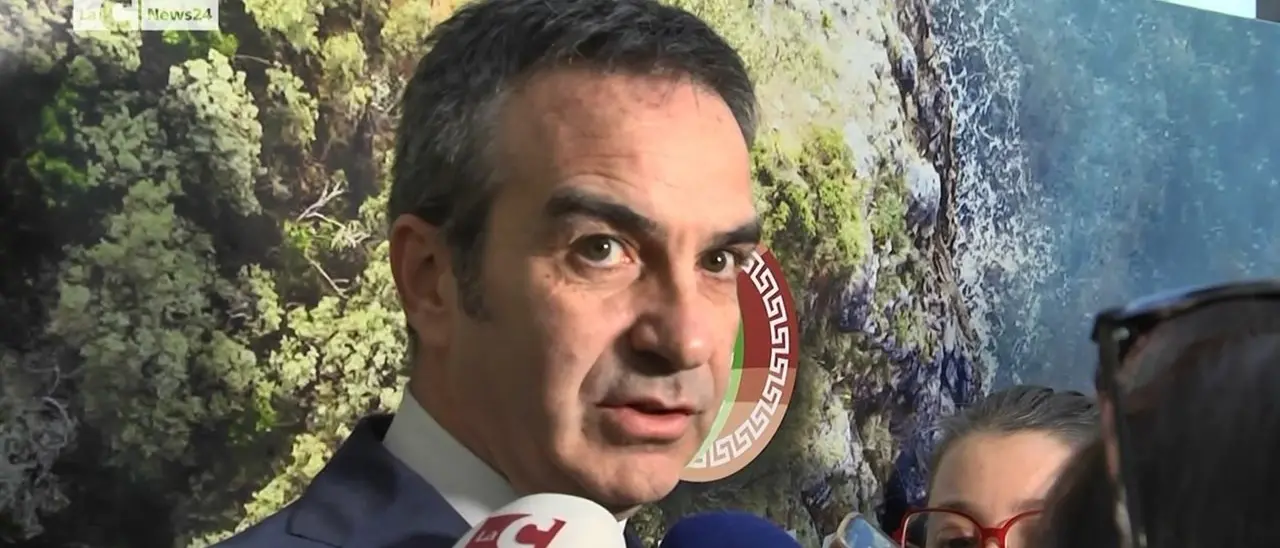 Regionali Calabria, Occhiuto vince il sondaggio per il\u00A0centrodestra ma Loizzo a sorpresa sfiora la rimonta\n