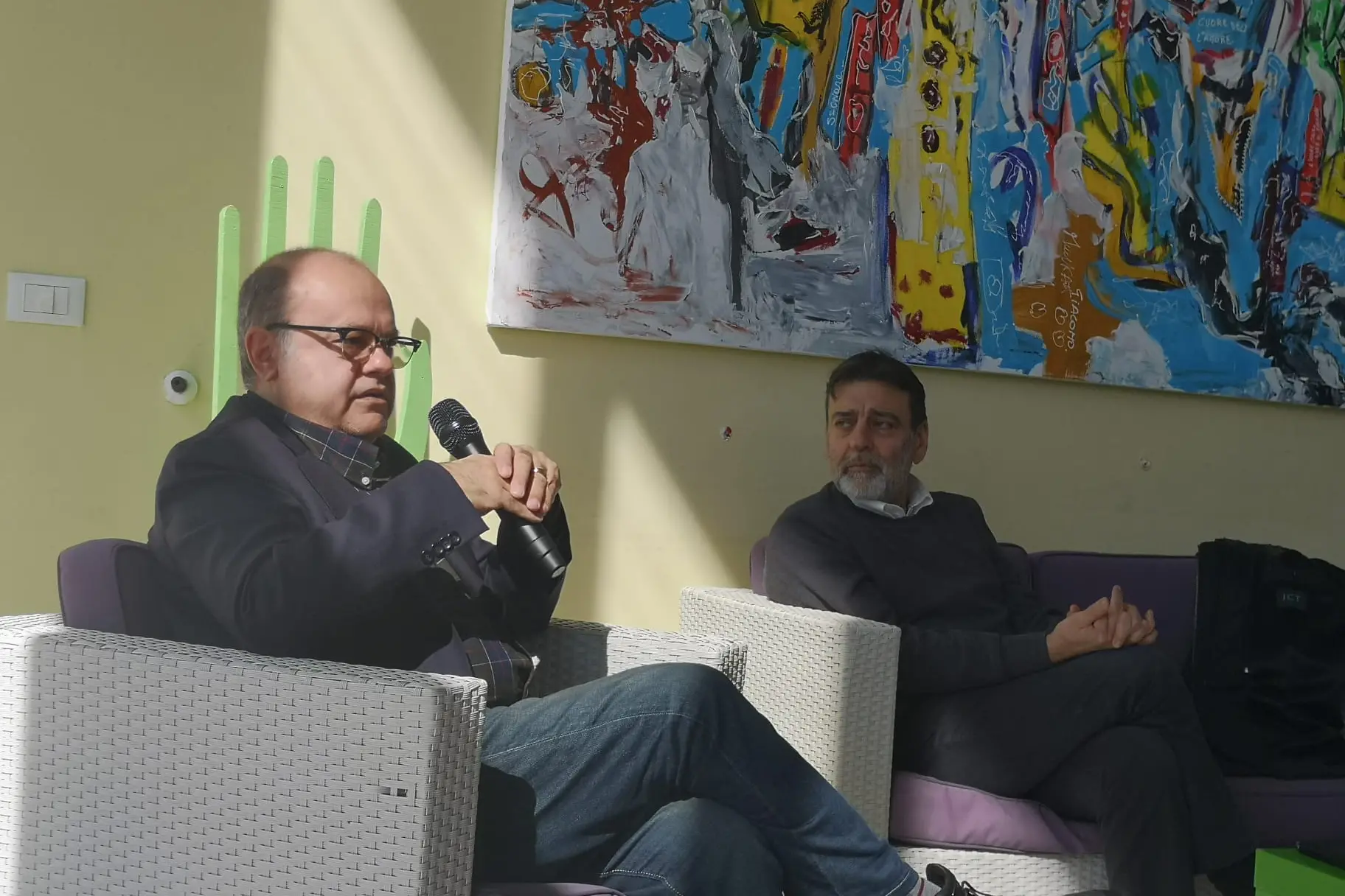 <p>Da sinistra&nbsp;il procuratore Salvatore Curcio e il presidente della fondazione Trame Nuccio Iovene</p>\\n