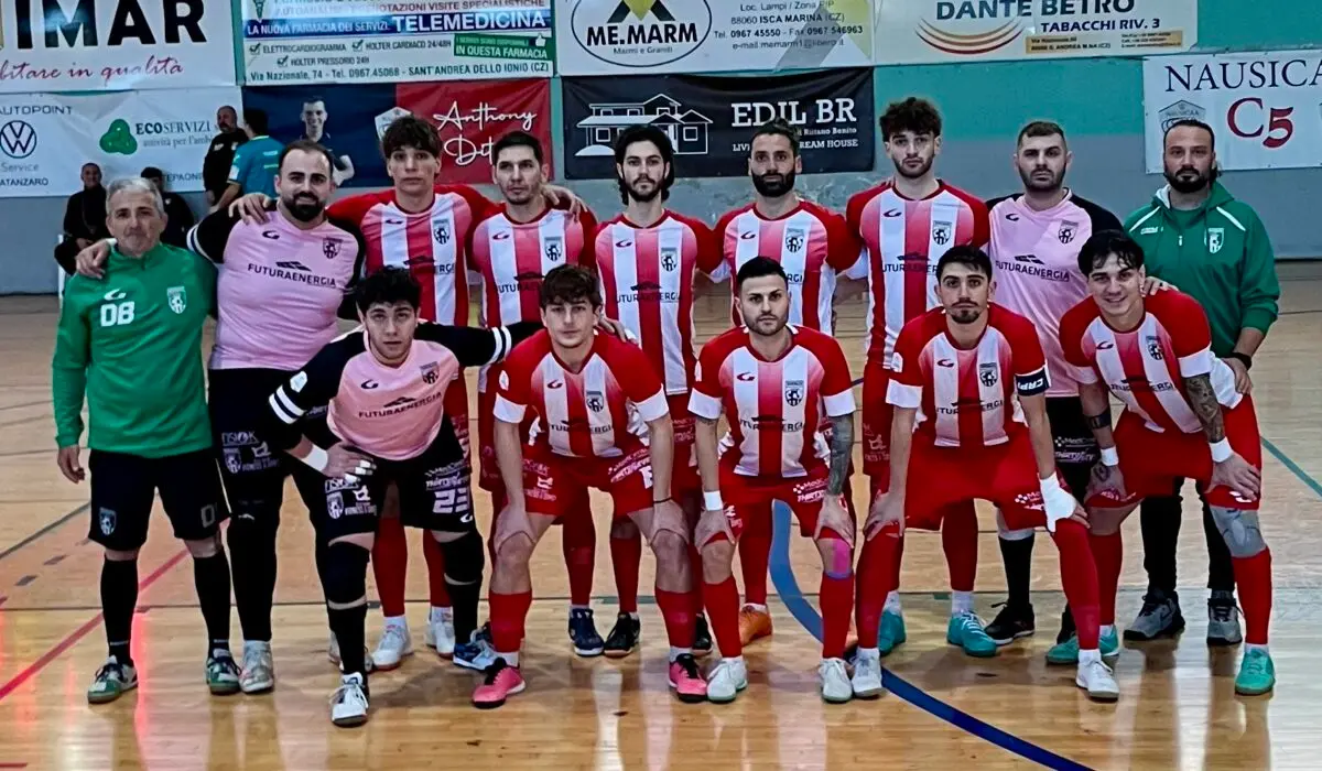 Calcio a cinque, il Soverato Futsal conquista il derby calabrese di Serie A2 contro l’Acri e resta in scia alla capolista Bitonto