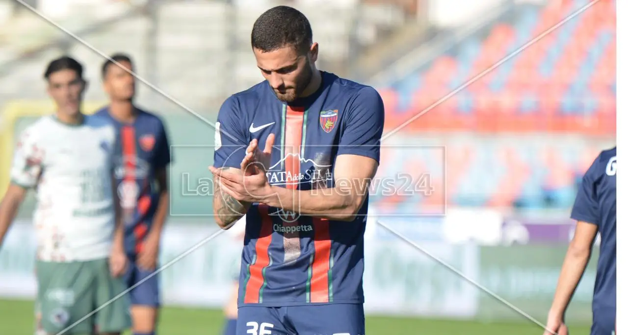 Cosenza, la Serie C è dietro l'angolo. Il Palermo cala il tris al Marulla