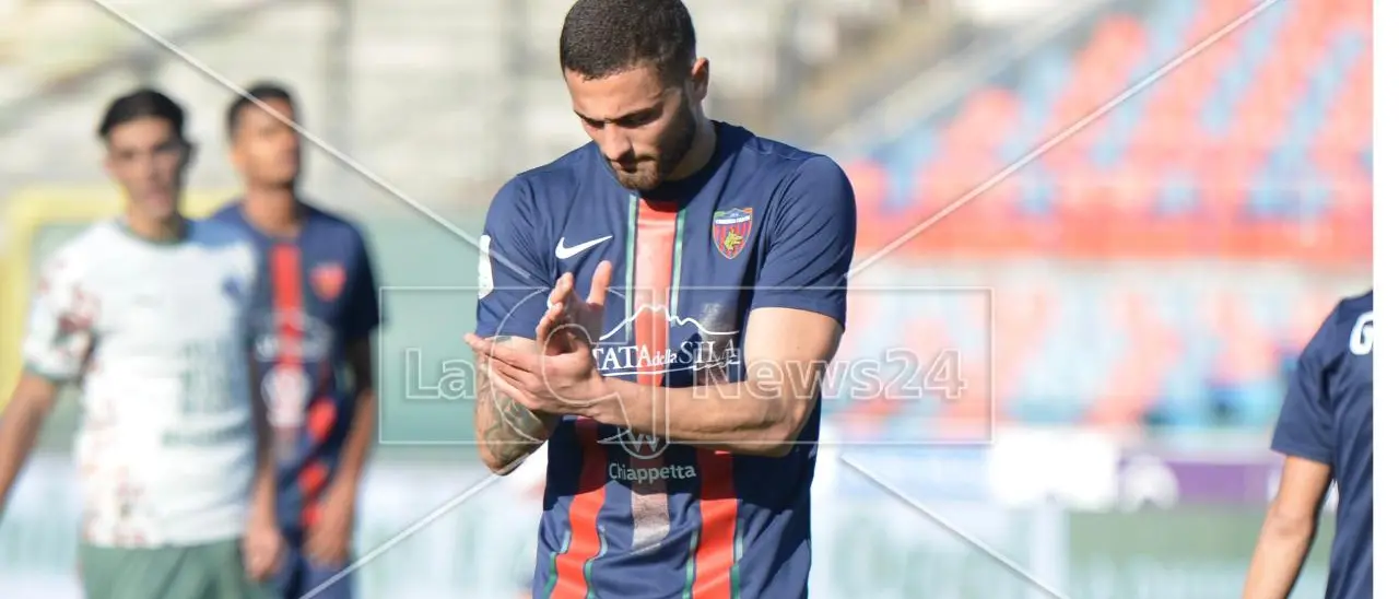 Cosenza, la Serie C è dietro l'angolo. Il Palermo cala il tris al Marulla