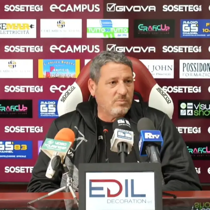 Reggina, Trocini post-vittoria: «Il campionato è riaperto. L’urlo della curva un’emozione unica»