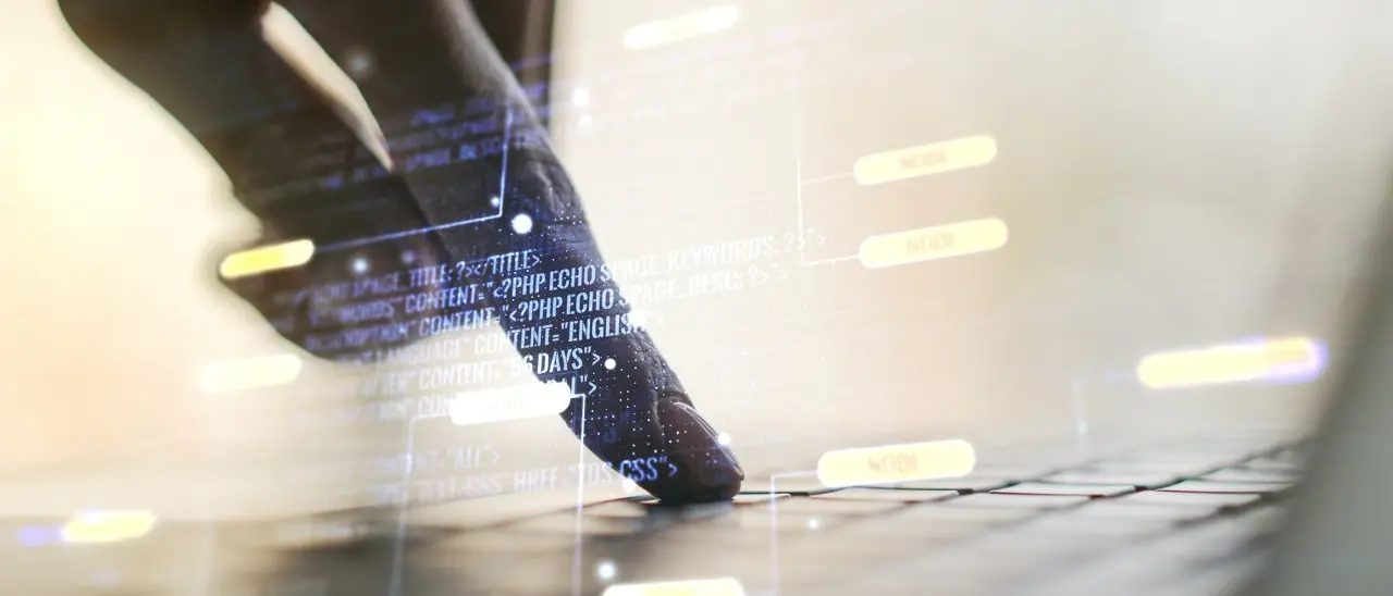 Deepfake ad Acri, centinaia di foto sexy realizzate “rubando” il viso a minorenni e diffuse su Telegram: scattano le denunce