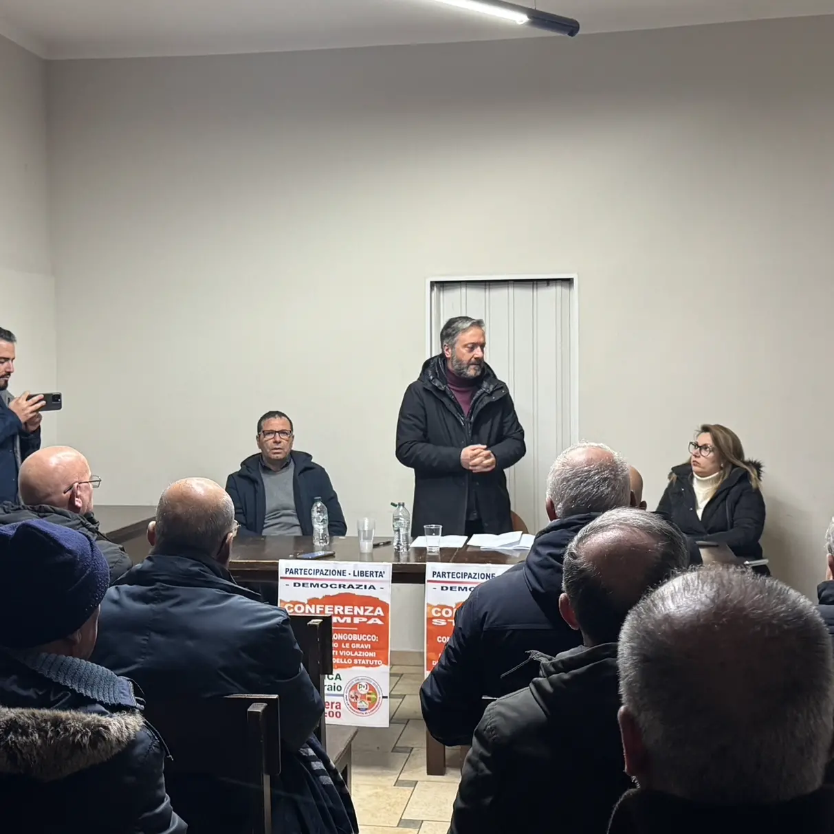 Longobucco, l'opposizione accusa: «Violazioni e bilanci irregolari in Comune»\n