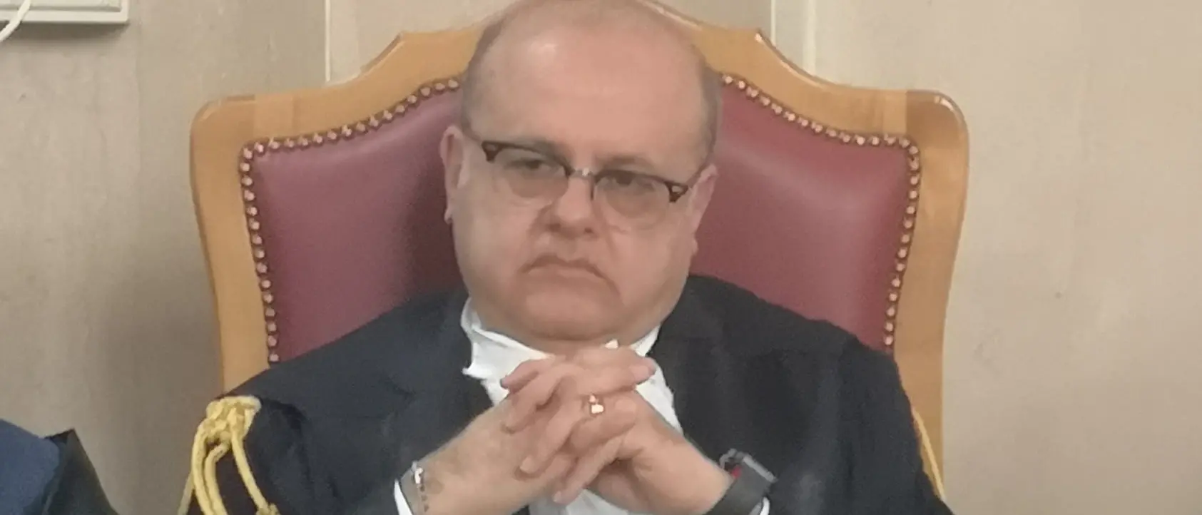 L’appello del procuratore di Catanzaro Curcio: «La ’ndrangheta si nutre di silenzi, torniamo a essere cittadini e non spettatori rassegnati»\n