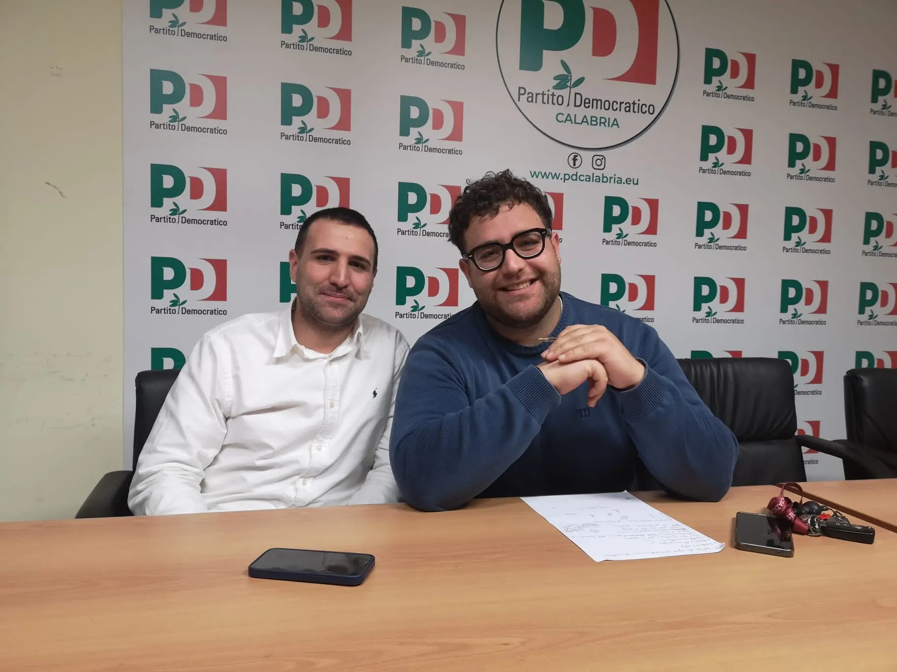 A Lamezia il Pd del futuro scende in campo: «Lidia Vescio è la candidata del rinnovamento. Lo Moro? Non parla con i giovani...»\n