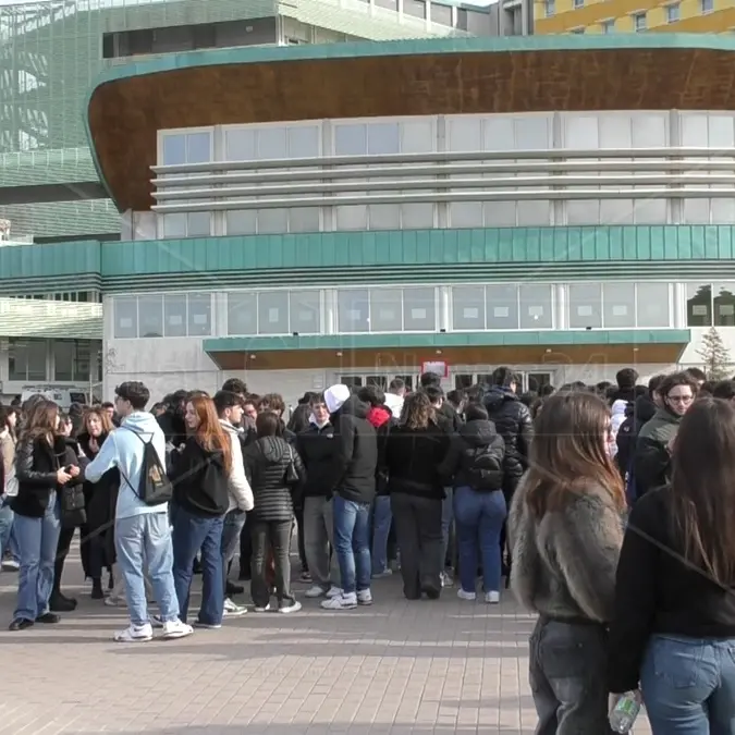 UniCz,\u00A02.500 studenti da tutta la Calabria per scoprire l’offerta formativa. Cuda: «Il nostro core business resta l’area medica»\n